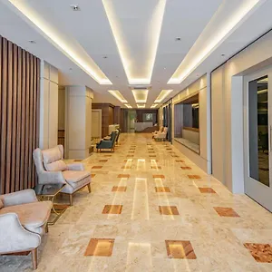 شقة فندقية New Safir, أنطاليا